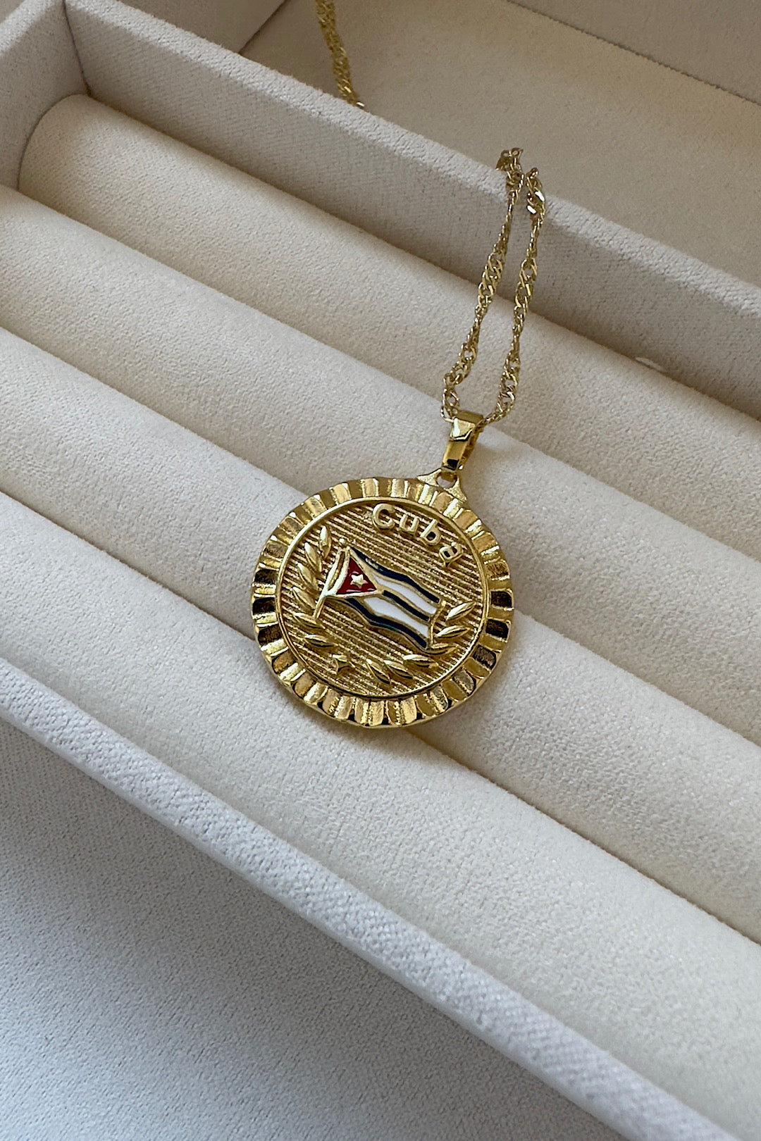 Cuba Coat of Arms Gold Necklace 
